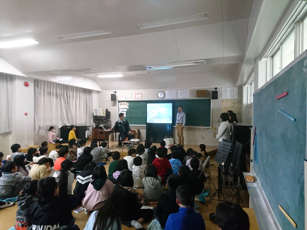 社会奉仕プラごみゼロ運動 小田原市立足柄小学校でのプラゴミ出前授業 What S New 小田原城北ロータリークラブ 社会奉仕プラごみゼロ運動 小田原市立足柄小学校でのプラゴミ出前授業 What S New 小田原城北ロータリークラブ